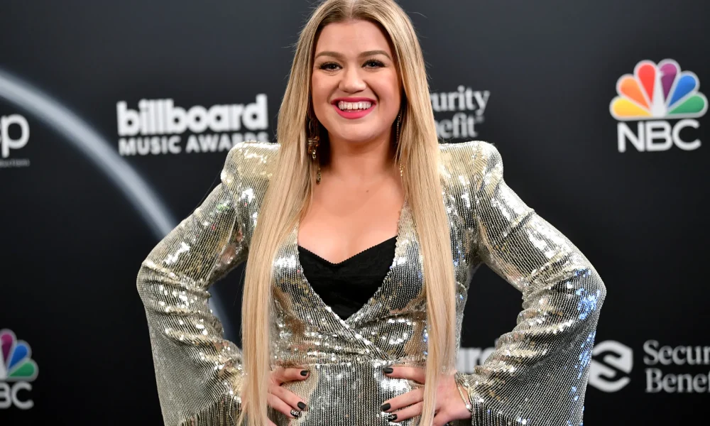 Kelly Clarkson's Net Worth in 2025 - All About her journey from 'American Idol' to Owning her Record Label