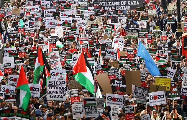 Thousands Rally Across UK Cities in Support of Palestine, Call for ...