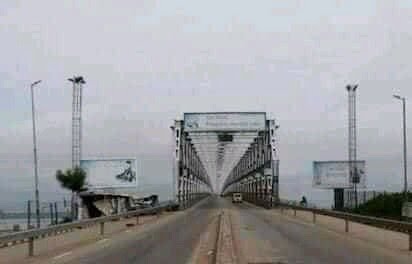 Deserted Onitsha bridge