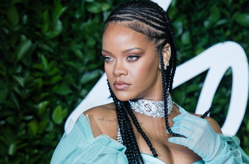 Rihanna Officially A Billionaire, Richest Female Musician