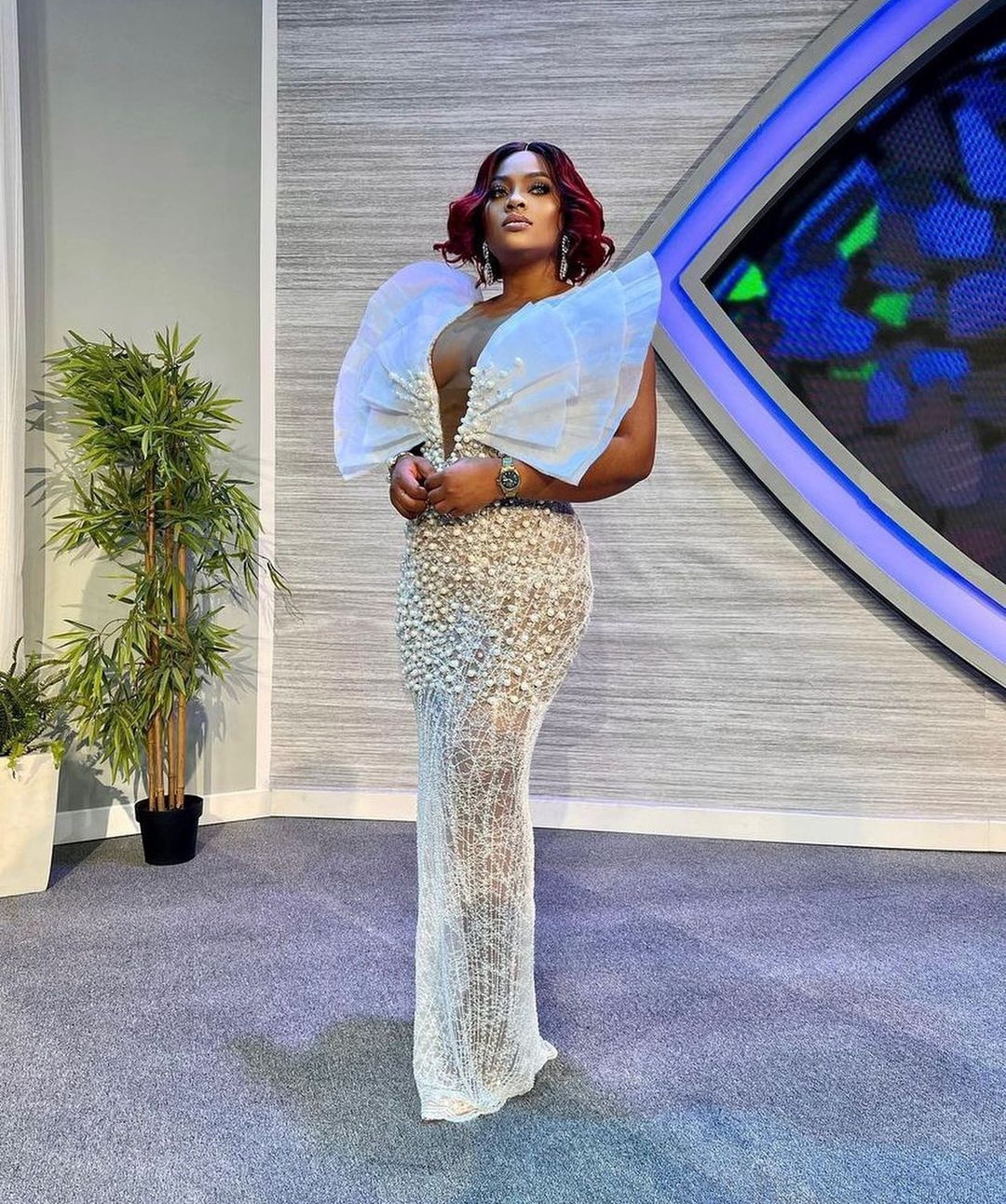 Online Users React To BBN, Khloe As She Publicly Displays Her