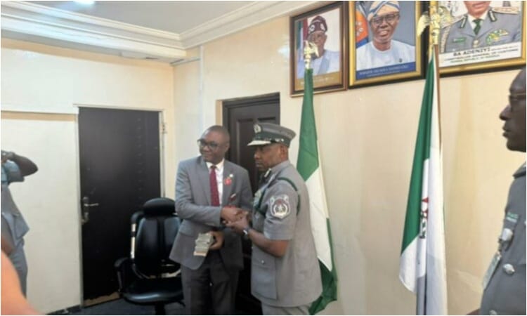 Customs Surrenders $54,330 Tramadol Bribe Funds To EFCC In Lagos