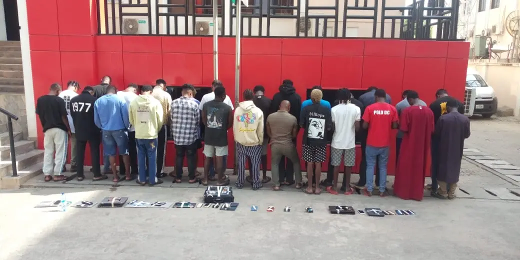 EFCC Nab 26 Suspected Internet Fraudsters In Abuja