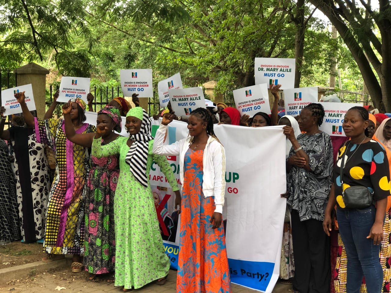 JUST IN: Protesters Storm APC Secretariat, Demand Party Women Leader’s Resignation