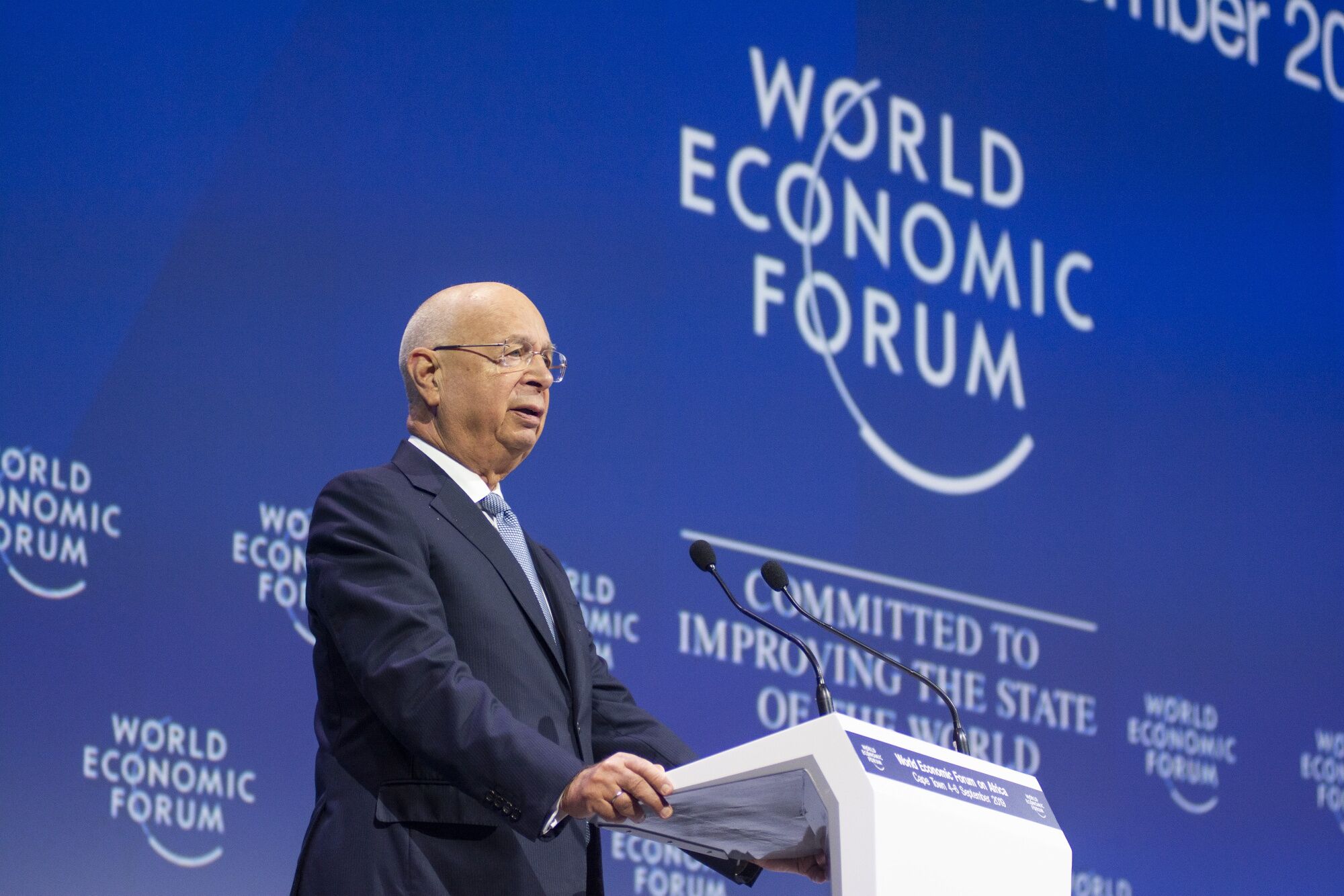 Klaus Schwab resigns