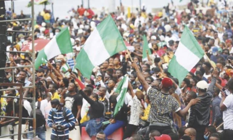 Thugs Threaten Residents Not To Protest In Lagos (Video)