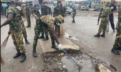 PHOTOS: Army Conducts Sanitation Of Ogun Market, Drainages