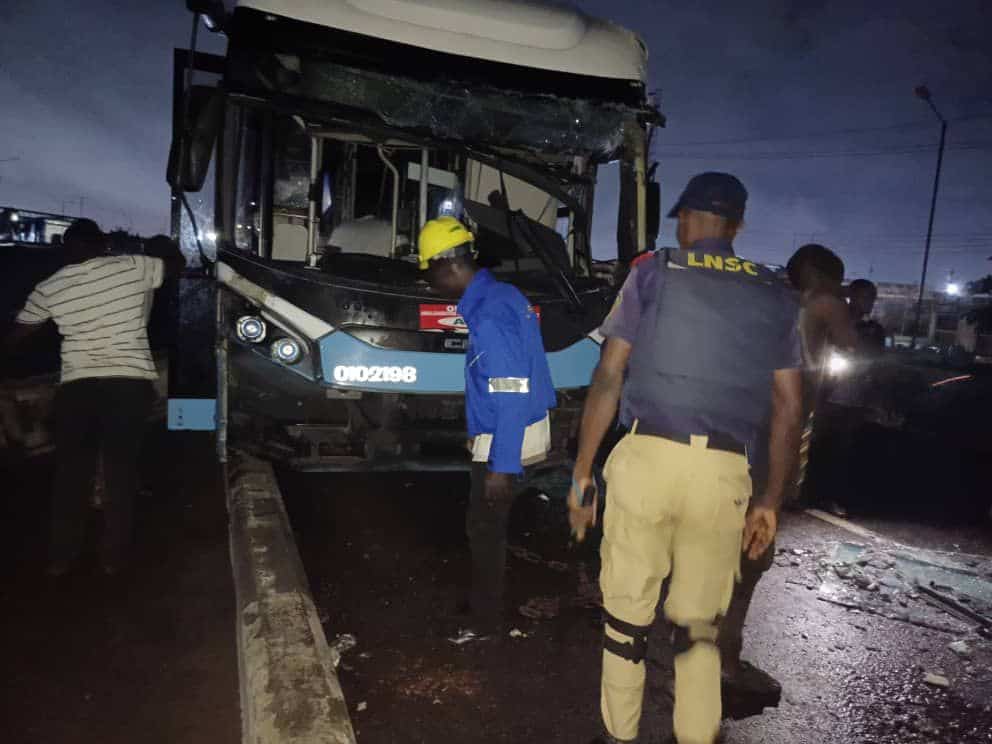 Many Injured As Two BRT Buses Collide In Lagos State