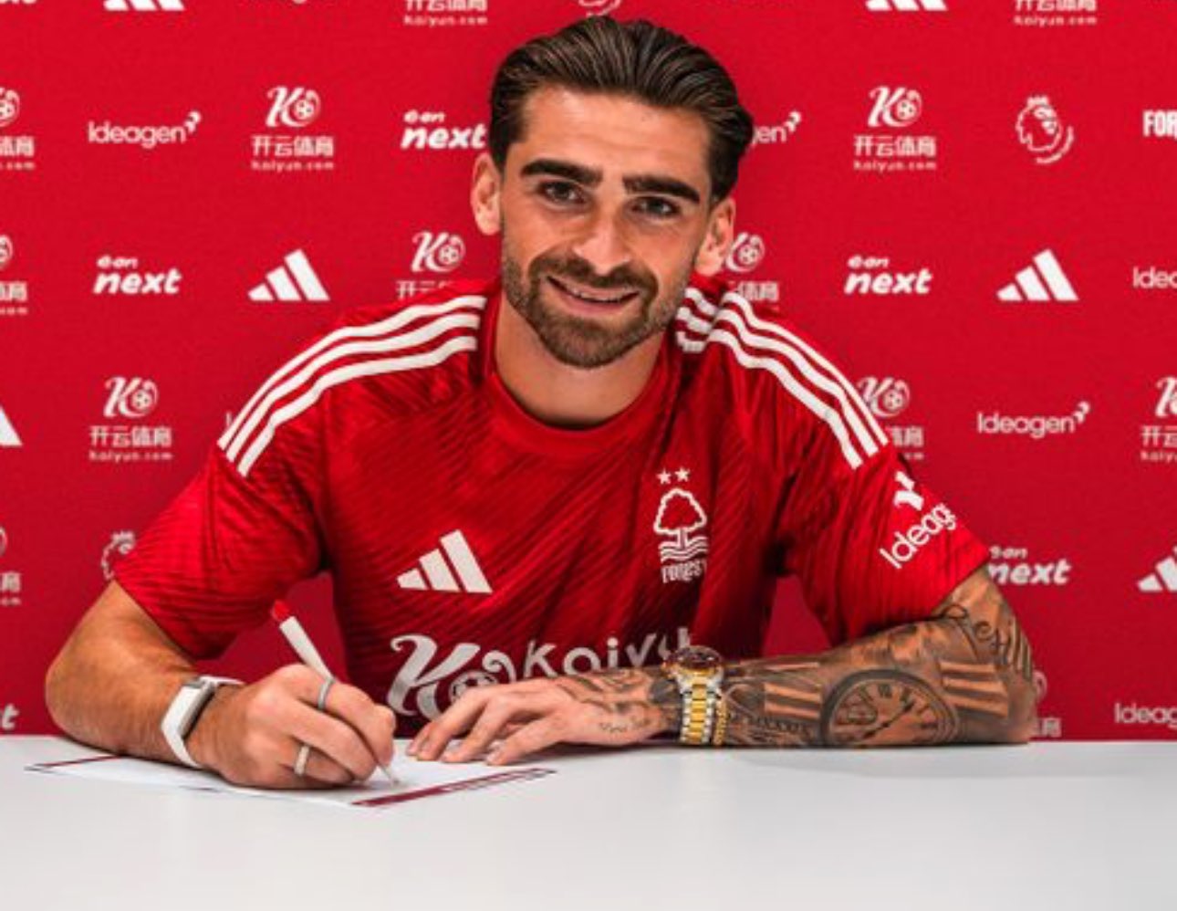 Jota Silva signs for Nottingham Forest.