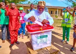 Ondo Election: Aiyedatiwa's Deputy, Adelami Casts His Ballot