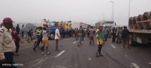 Gridlock On Lagos-Ibadan Expressway As Multiple Accidents On Kara Bridge Claim One Life