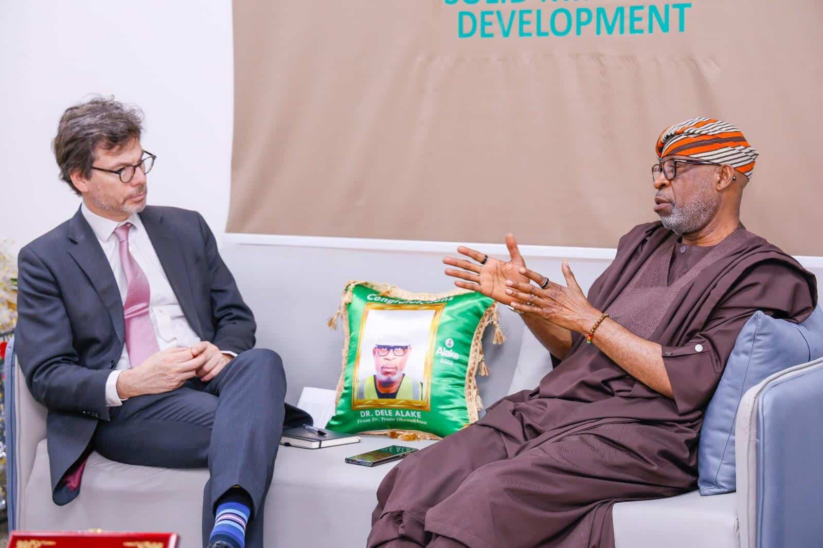 Solid Minerals: FG Plans 50% Equity For Private Sector, 25% For Nigerians, 25% For Govt