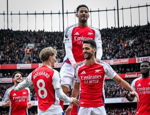 EPL: Arsenal Grabs Three Points Against Chelsea