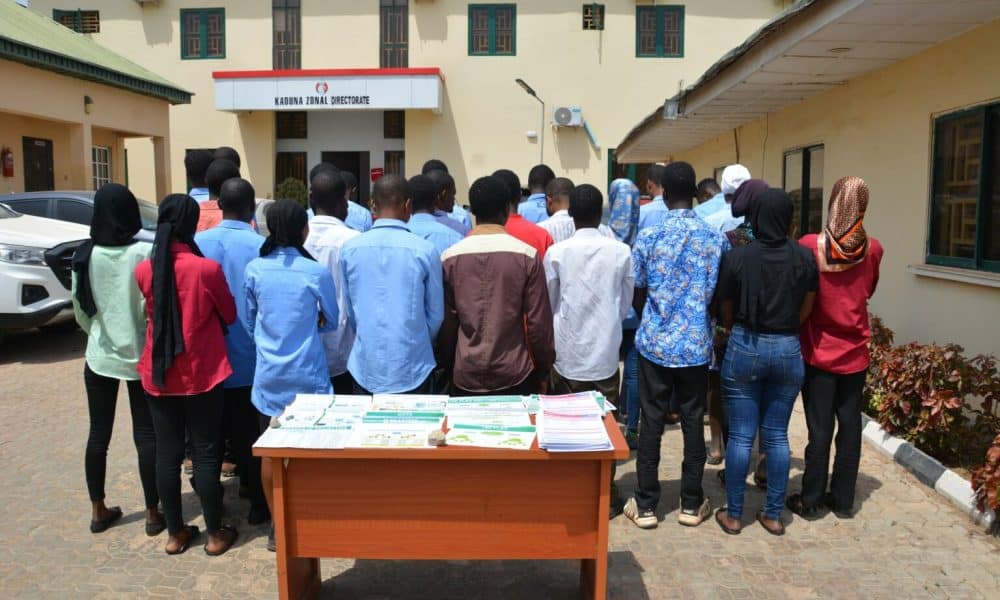 EFCC Arrest 28 Suspected Ponzi Scheme Operators In Minna, Niger State