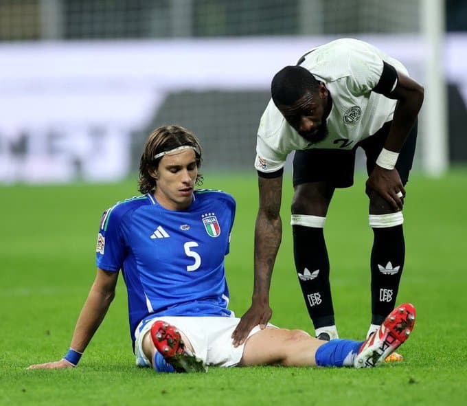 Arsenal Defender, Riccardo Calafiori Leaves Italy Camp With Knee Injury